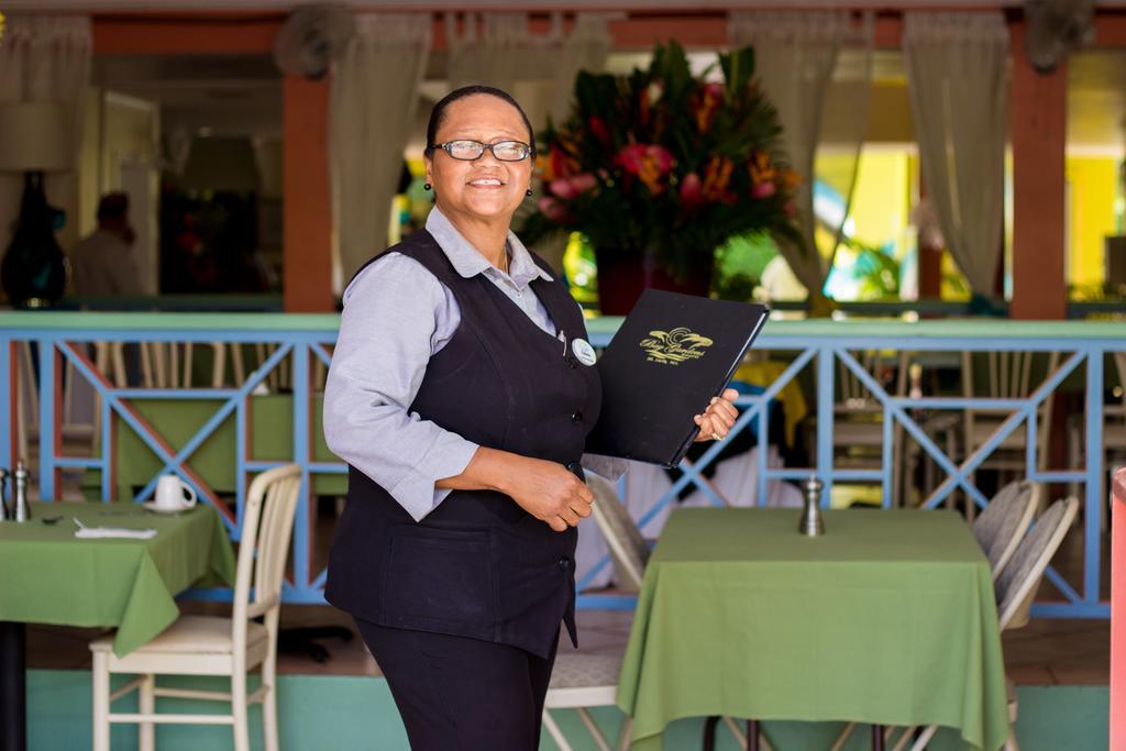 גרוס איילט Bay Gardens Hotel מראה חיצוני תמונה