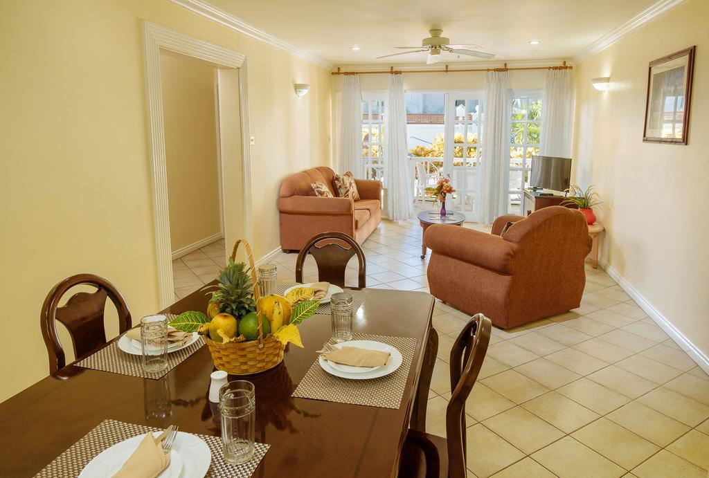גרוס איילט Bay Gardens Hotel מראה חיצוני תמונה
